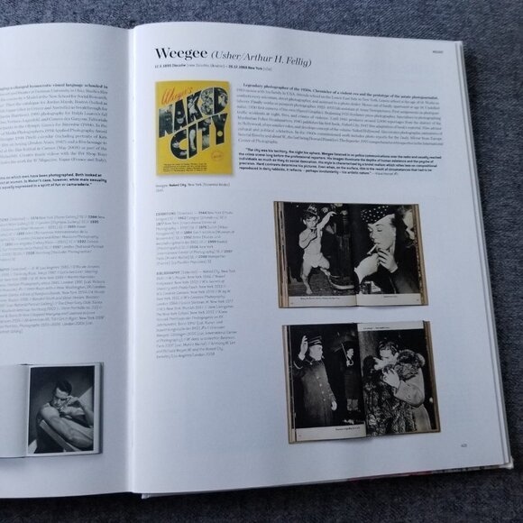 Taschen Photographers A-Z by Hans-Michael Koetzle Hardcover, 2011 1st Edition - Picture 15 of 16